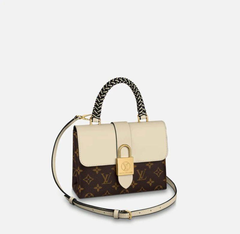 著重實用度的,就不能錯過以下幾個袋款了。Louis Vuitton Pochette Metis用了書包造型設計 著重實用度的,就不能錯過以下幾個袋款了。Louis Vuitton Pochette Metis用了書包造型設計