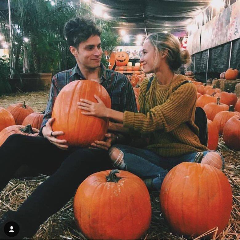 Madison Iseman男朋友是美國R&B歌手Spencer Sutherland,兩人拍拖約五年左右,不時都會在Instagram放 Madison Iseman男朋友是美國R&B歌手Spencer Sutherland,兩人拍拖約五年左右,不時都會在Instagram放