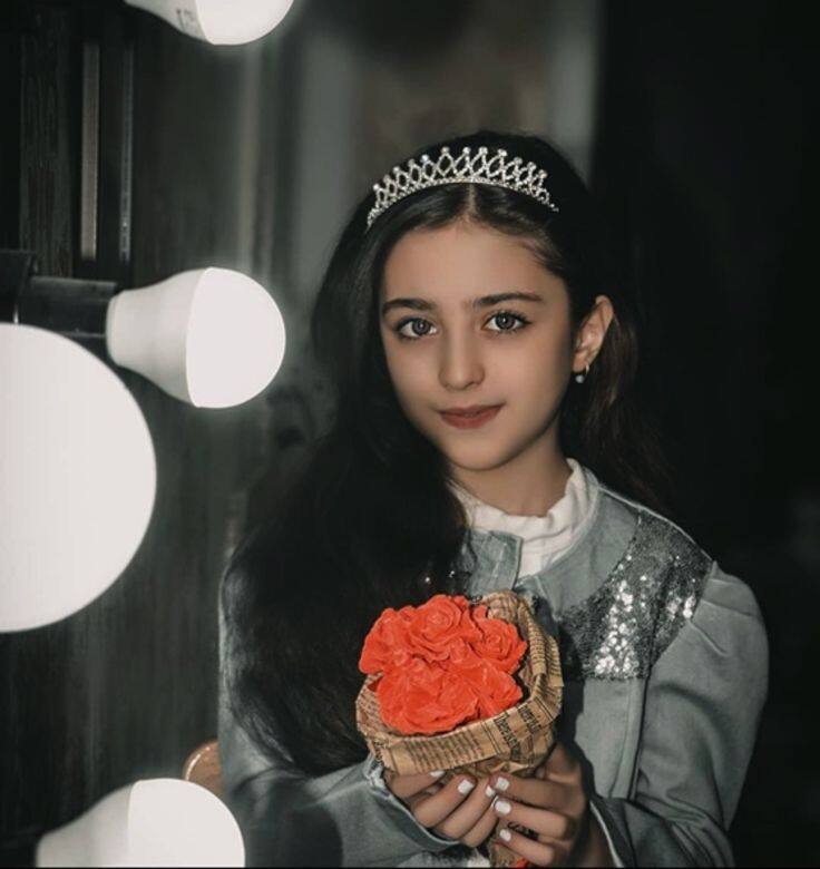 Mahdis Mohammadi如今已經10歲，變得亭亭玉立，貴為家中小公主的她在穿搭方面也充