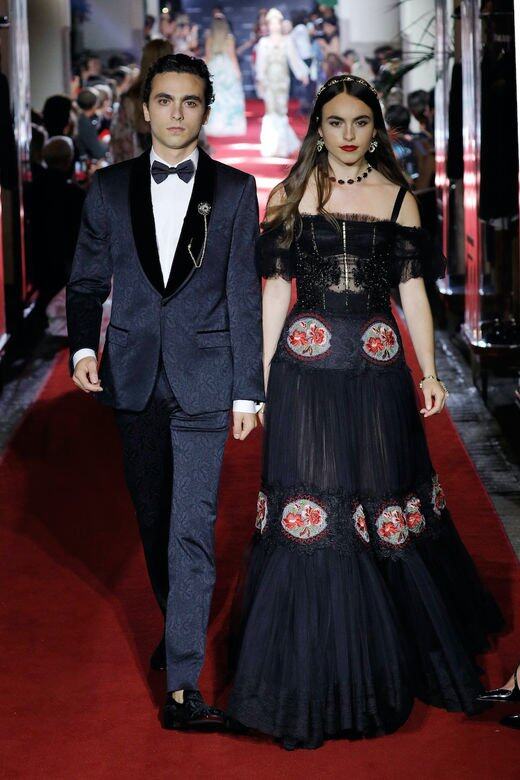 Melusine Ruspoli亦曾跟帥氣的弟弟一同為Dolce & Gabbana行騷，但弟弟的身高比起一般男模較