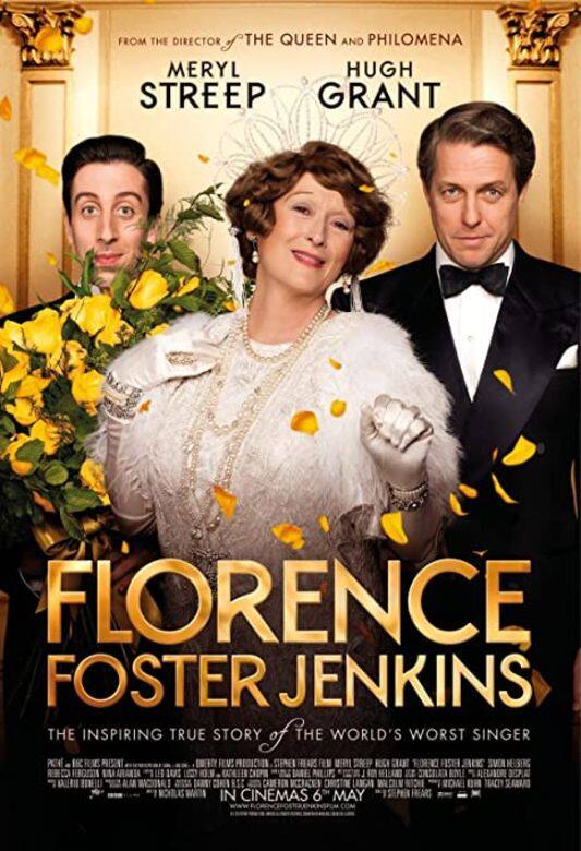 《走音天后》中 Meryl Streep 飾演的貴婦Florence打扮如同小女孩般童心未泯,配色亮麗鮮 《走音天后》中 Meryl Streep 飾演的貴婦Florence打扮如同小女孩般童心未泯,配色亮麗鮮