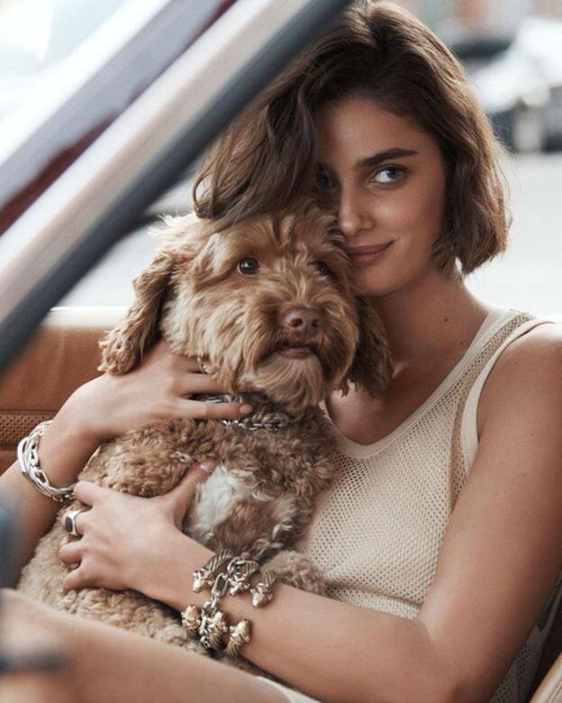 Taylor Hill IG@taylor_hill25歲的美國名模Taylor Hill今年竟然已經要踏入時尚生涯第十 Taylor Hill IG@taylor_hill25歲的美國名模Taylor Hill今年竟然已經要踏入時尚生涯第十