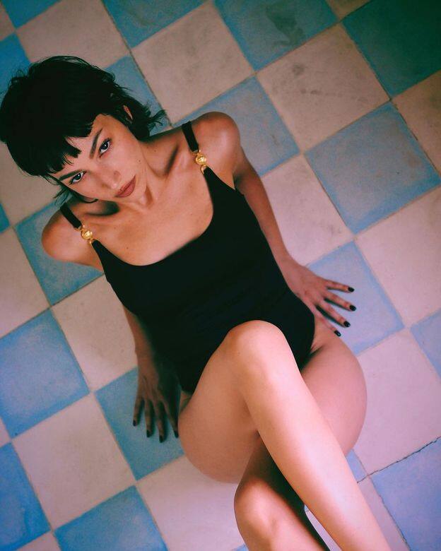 為《紙房子》剪了Bob頭的Úrsula Corberó更具個性,劇中的索女造型助她在IG擄獲逾千 為《紙房子》剪了Bob頭的Úrsula Corberó更具個性,劇中的索女造型助她在IG擄獲逾千