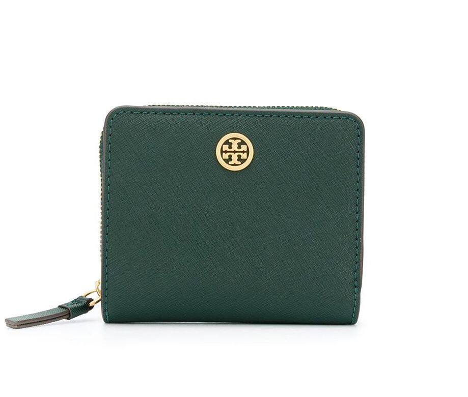 盤點小手袋必備網購名牌散紙包|Gucci、Miu Miu、Saint Laurent等必買時尚優雅款 盤點小手袋必備網購名牌散紙包|Gucci、Miu Miu、Saint Laurent等必買時尚優雅款