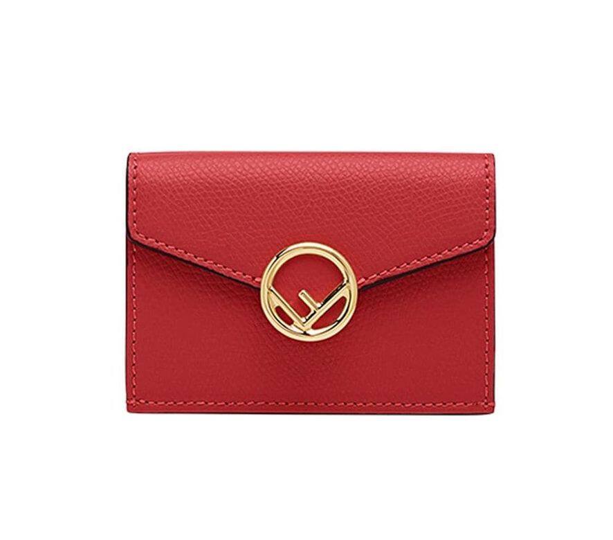 盤點小手袋必備網購名牌散紙包|Gucci、Miu Miu、Saint Laurent等必買時尚優雅款 盤點小手袋必備網購名牌散紙包|Gucci、Miu Miu、Saint Laurent等必買時尚優雅款