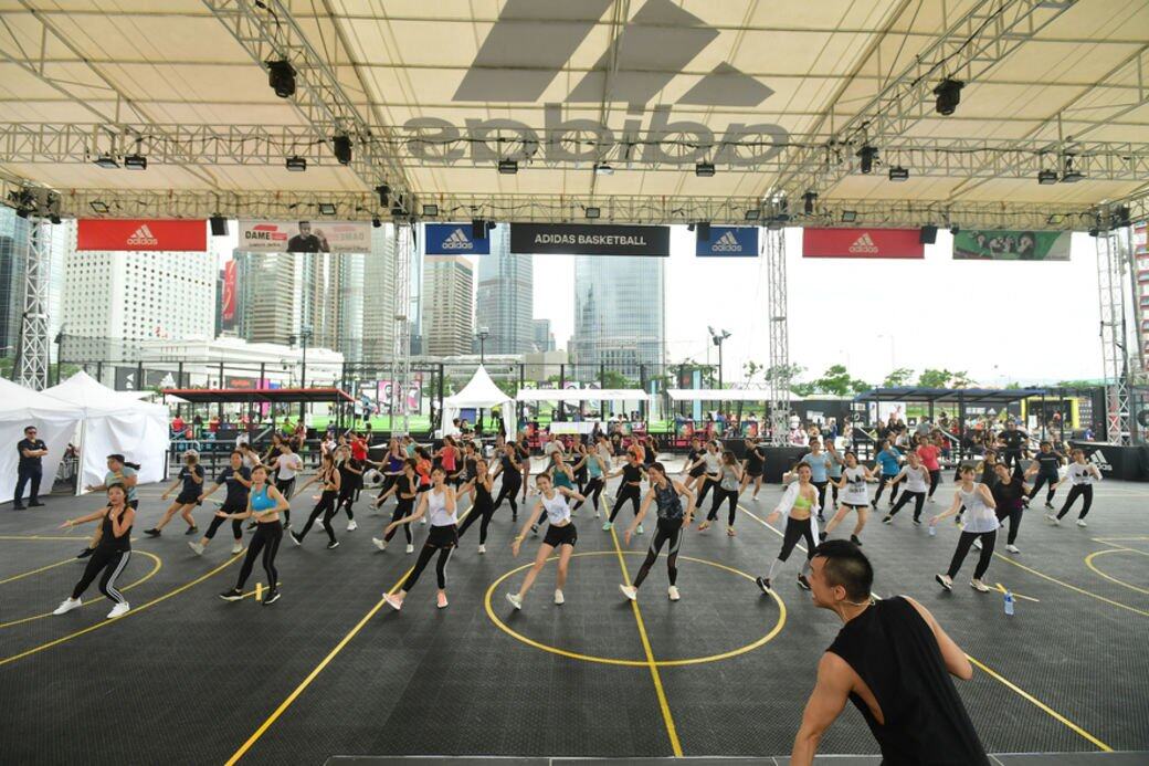 是次adidas Sports Base運動基地的活動費用全免,只要於adidas網站www.adidas.com.hk/sportsbase/登記成 是次adidas Sports Base運動基地的活動費用全免,只要於adidas網站www.adidas.com.hk/sportsbase/登記成