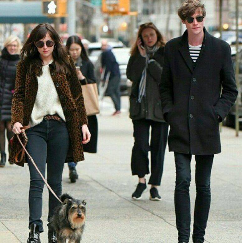 Dakota Johnson, Matthew Hitt, 情侶裝, fashion, 時裝 Dakota Johnson, Matthew Hitt, 情侶裝, fashion, 時裝