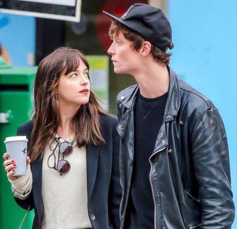 Dakota Johnson, Matthew Hitt, 情侶裝, fashion, 時裝 Dakota Johnson, Matthew Hitt, 情侶裝, fashion, 時裝