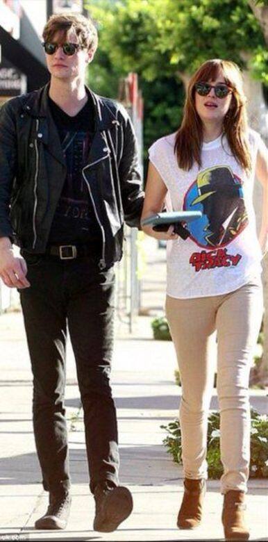 Dakota Johnson, Matthew Hitt, 情侶裝, fashion, 時裝 Dakota Johnson, Matthew Hitt, 情侶裝, fashion, 時裝