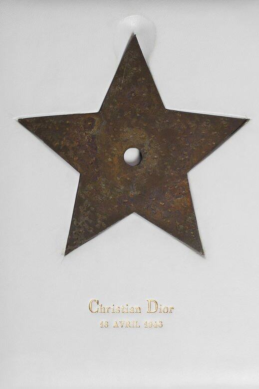 「CHRISTIAN DIOR與格蘭維爾：歷史財富」展覽資訊地點: Christian Dior博物館與花園Les Rhumbs Villa1 Rue