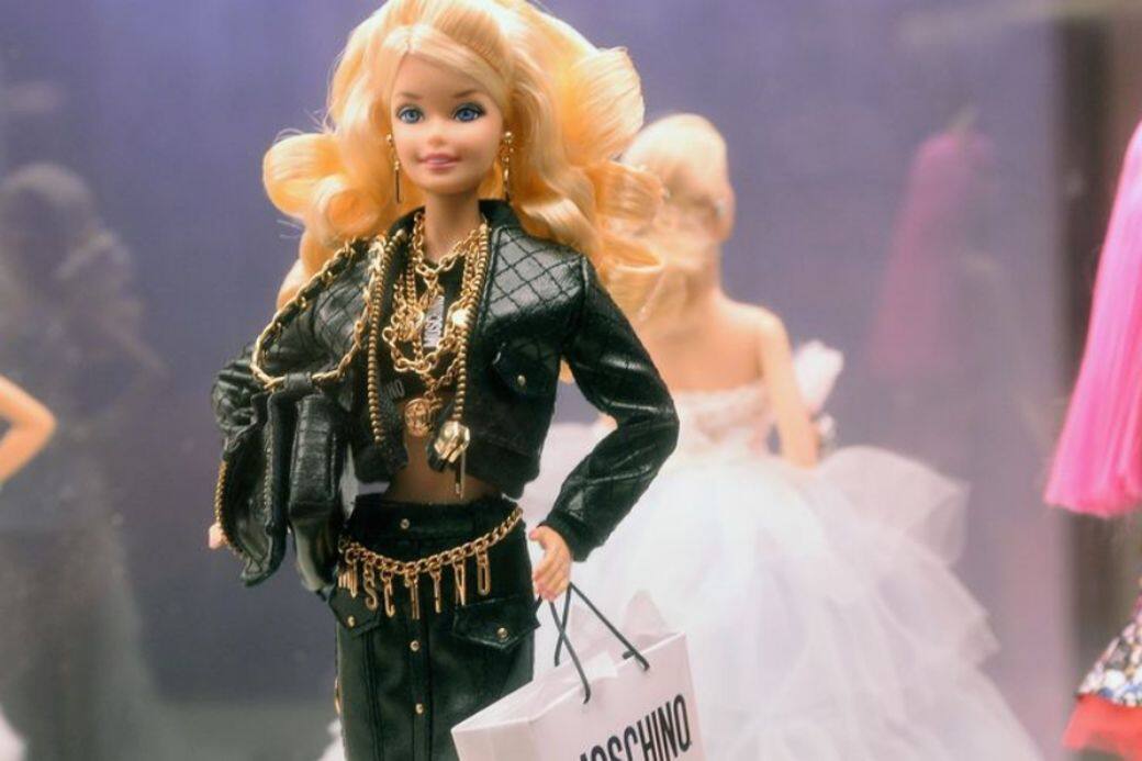 【Barbie 60週年紀念】回顧與Barbie合作過的時裝品牌