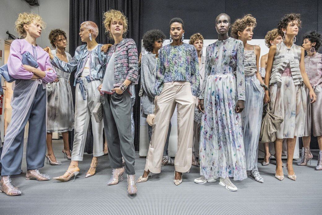 魅力形態聯繫耀目色彩！Giorgio Armani 2019春夏服飾