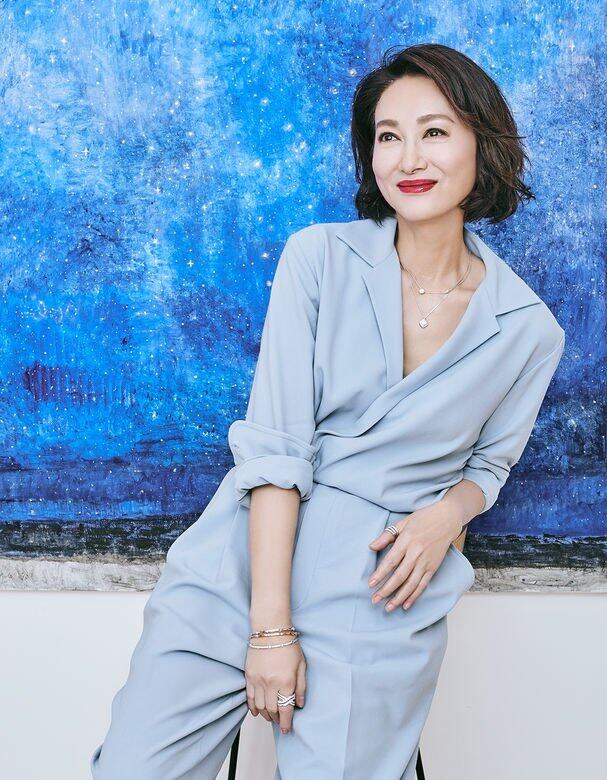 永恆不變的回憶儘管歷盡高山低谷,最珍貴的回憶始終不變,甚至每個細 永恆不變的回憶儘管歷盡高山低谷,最珍貴的回憶始終不變,甚至每個細