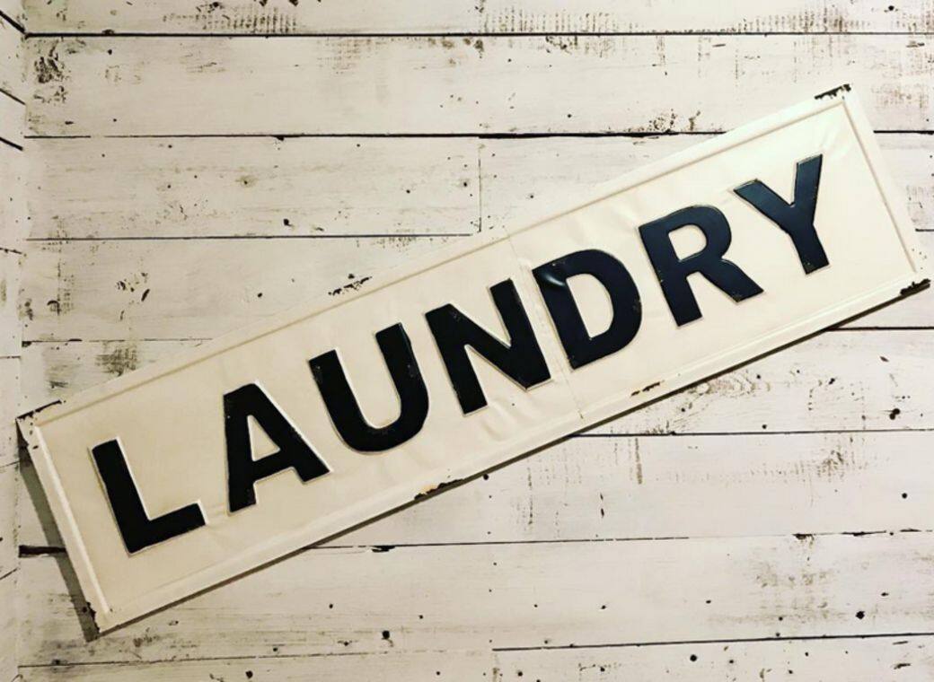 乾洗衣物 有些乾洗公司會幫客人把衣服放在真空密封袋，作最大程度的