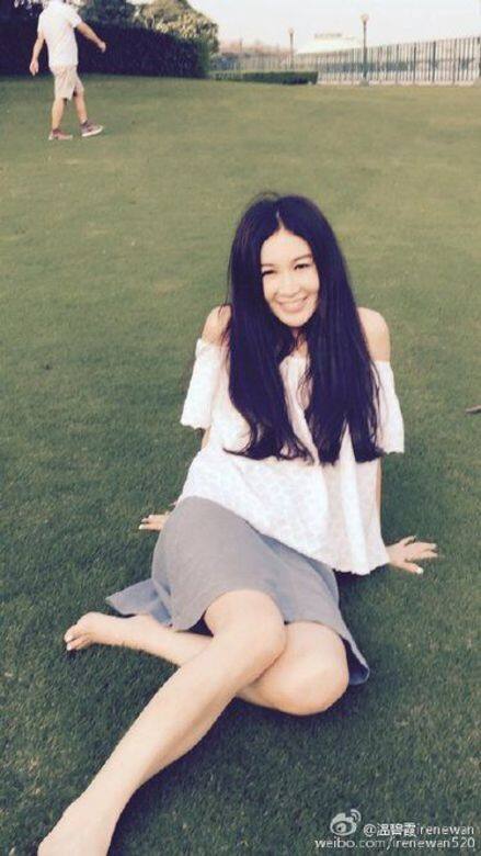 凍齡, Fashion , Style tips , 時裝 , 搭配 , 減齡, 溫碧霞 凍齡, Fashion , Style tips , 時裝 , 搭配 , 減齡, 溫碧霞