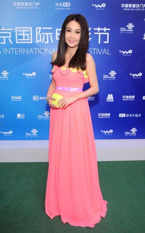 凍齡, Fashion , Style tips , 時裝 , 搭配 , 減齡, 溫碧霞 凍齡, Fashion , Style tips , 時裝 , 搭配 , 減齡, 溫碧霞