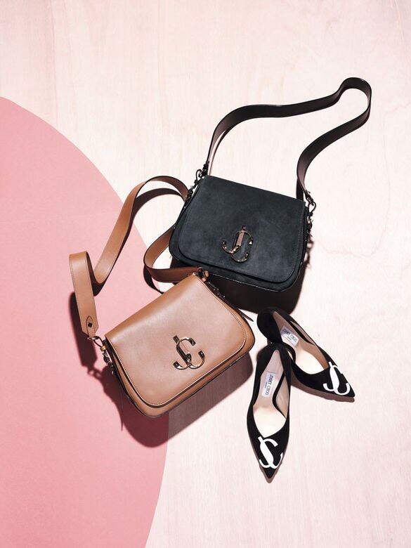 VARENNE墨綠色皮革肩袋、VARENNE啡色皮革肩袋、LOVE黑色高跟鞋 (All from Jimmy Choo) VARENNE墨綠色皮革肩袋、VARENNE啡色皮革肩袋、LOVE黑色高跟鞋 (All from Jimmy Choo)