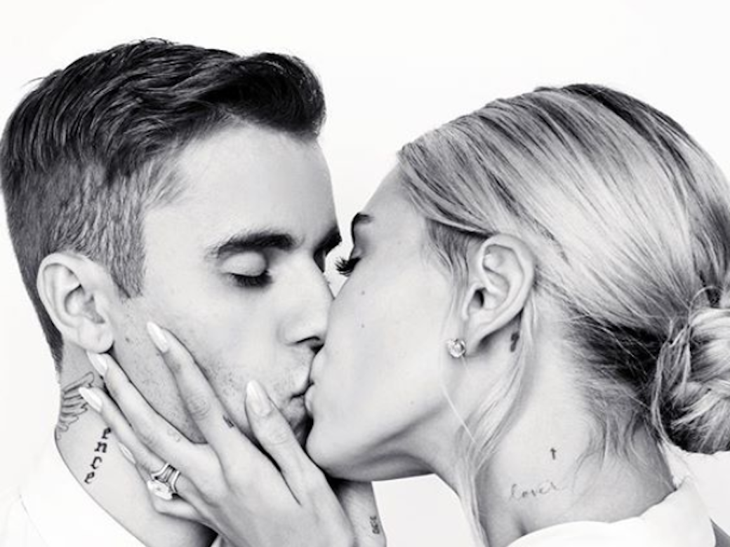 Justin Bieber為Hailey Baldwin載上Tiffany & Co.鑽戒 向愛妻說:期待永遠與您在一起! Justin Bieber為Hailey Baldwin載上Tiffany & Co.鑽戒 向愛妻說:期待永遠與您在一起!