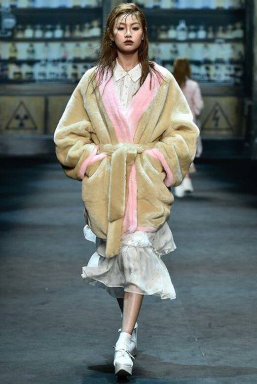 晨褸, 外套, Gentle Monster, Ktrend, Korean fashion, 韓國時裝, Perpetua Ip 晨褸, 外套, Gentle Monster, Ktrend, Korean fashion, 韓國時裝, Perpetua Ip