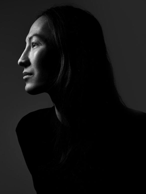 對於今次再度合作,Alexander Wang分享道:「當我在考慮開發更多商品類別的時候,會 對於今次再度合作,Alexander Wang分享道:「當我在考慮開發更多商品類別的時候,會