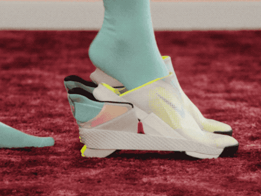 解放雙手的Nike GO FlyEase波鞋轟動登場!免綁鞋帶一穿即走的革命性懶人波鞋 解放雙手的Nike GO FlyEase波鞋轟動登場!免綁鞋帶一穿即走的革命性懶人波鞋