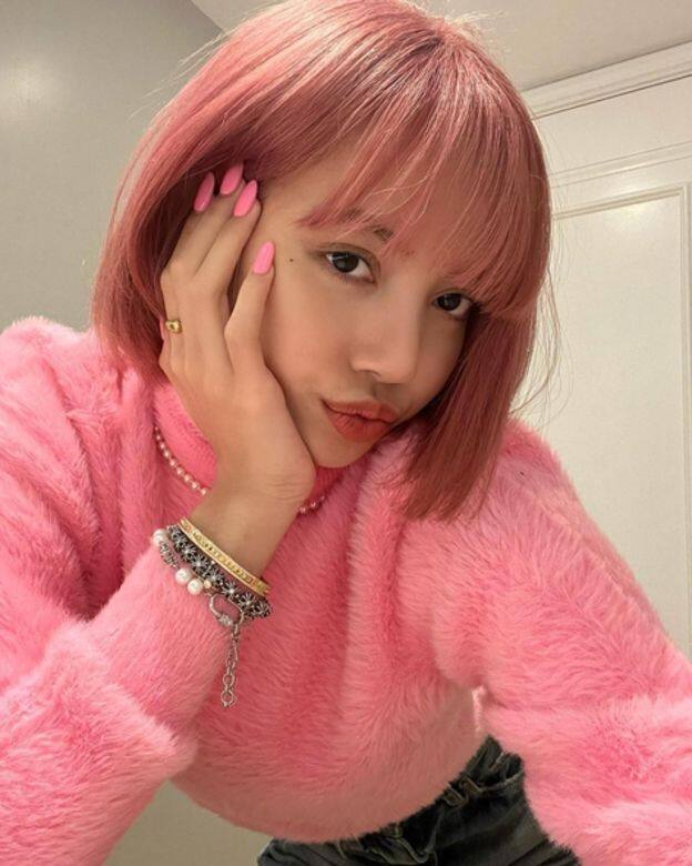 BlackPink Lisa每次轉換新髮型和髮色定必掀起一陣熱潮,今個秋冬Lisa就換上一頭 BlackPink Lisa每次轉換新髮型和髮色定必掀起一陣熱潮,今個秋冬Lisa就換上一頭