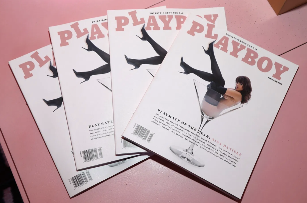 雖然《Playboy》因疫情影響與消費者閱讀模式的轉變而暫別我們,但其過去的影 雖然《Playboy》因疫情影響與消費者閱讀模式的轉變而暫別我們,但其過去的影