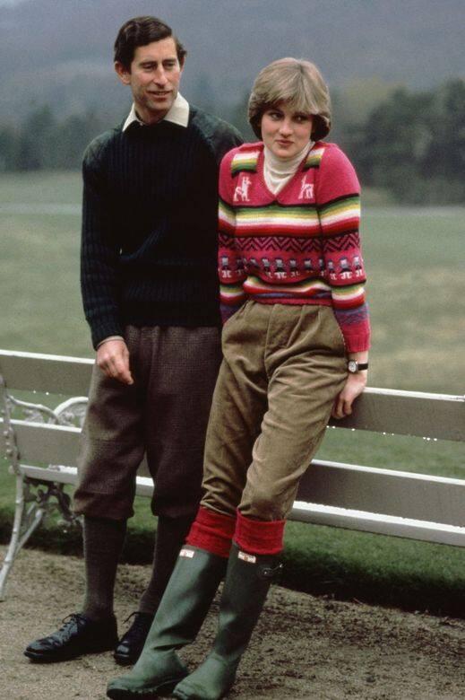 這張照片拍攝於1981年5月，查爾斯王子和黛安娜王妃還沒正式結婚，兩人