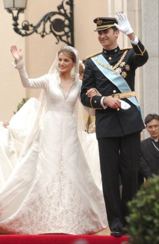 Letizia Ortiz全名為Letizia Ortiz Rocasolano，她於32歲時與西班牙王子Felipe VI結婚，二人現在育有兩