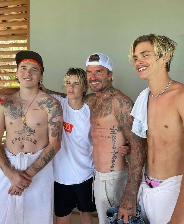 Romeo Beckham:啡色中長髮造型似爸爸出道之前的啡色中長髮造型,和爸爸初出道 Romeo Beckham:啡色中長髮造型似爸爸出道之前的啡色中長髮造型,和爸爸初出道