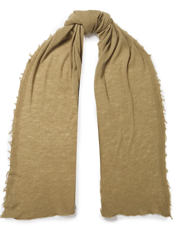 Iro磨邊羊毛素色圍巾$ 2,805很明白素色設計難以突為而出，但不少品牌依
