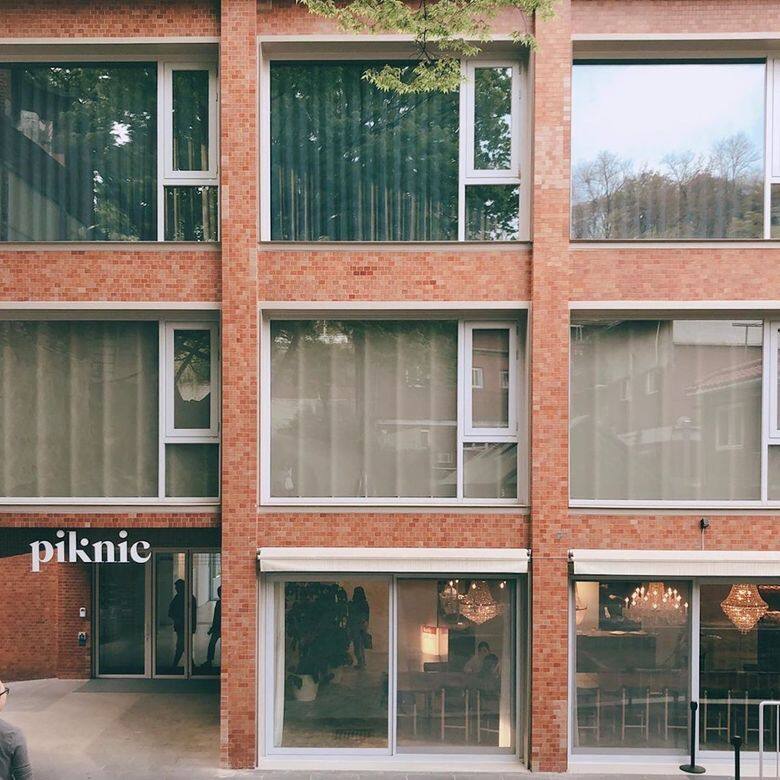 Piknic由展覽製作公司Glint營運，是一個多元化的文化綜合中心，設有展廳、咖啡