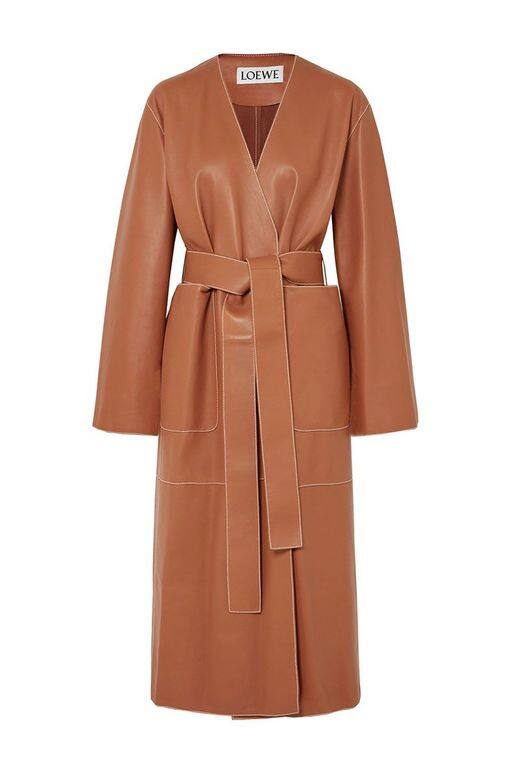 LoeweBelted leather brown coat - £3,250（約港幣$32,500）