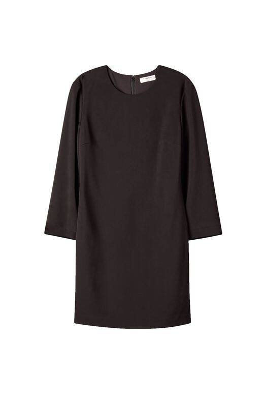Babaton US$148/HK$1,161 (aritzia.com) Babaton US$148/HK$1,161 (aritzia.com)
