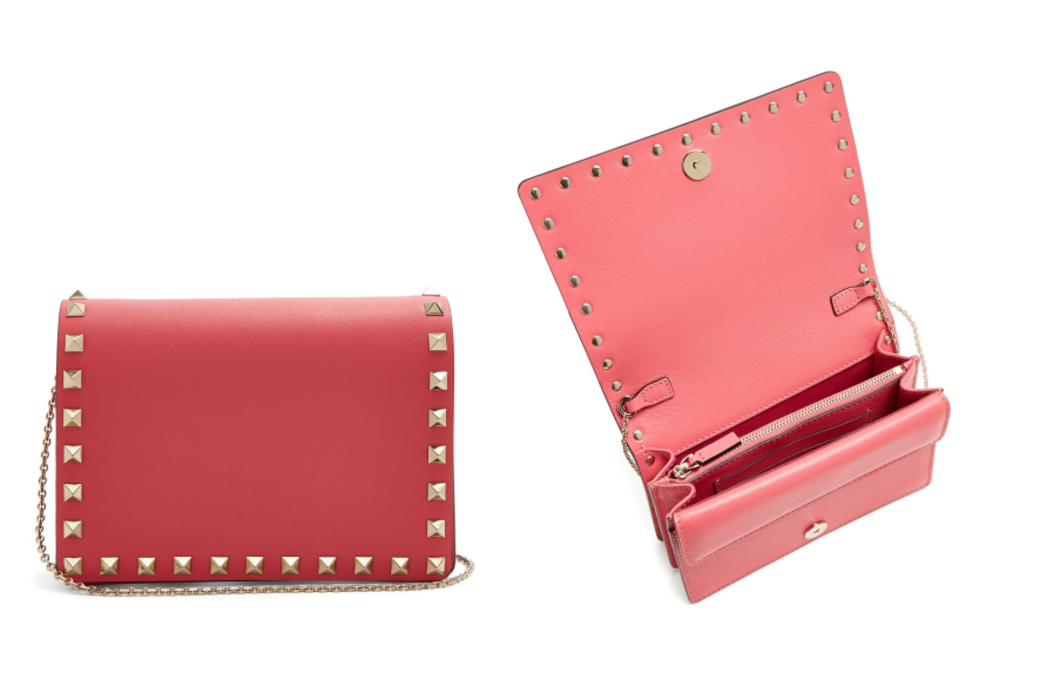鍋釘飾皮革鏈袋($6,090 Valentino, available at matchesfashion.com) 鍋釘飾皮革鏈袋($6,090 Valentino, available at matchesfashion.com)