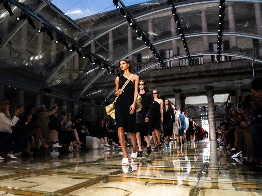 Bottega Veneta 2020春夏米蘭時裝騷:Daniel Lee 新作無限驚喜 帶領品牌登上時尚之路 Bottega Veneta 2020春夏米蘭時裝騷:Daniel Lee 新作無限驚喜 帶領品牌登上時尚之路