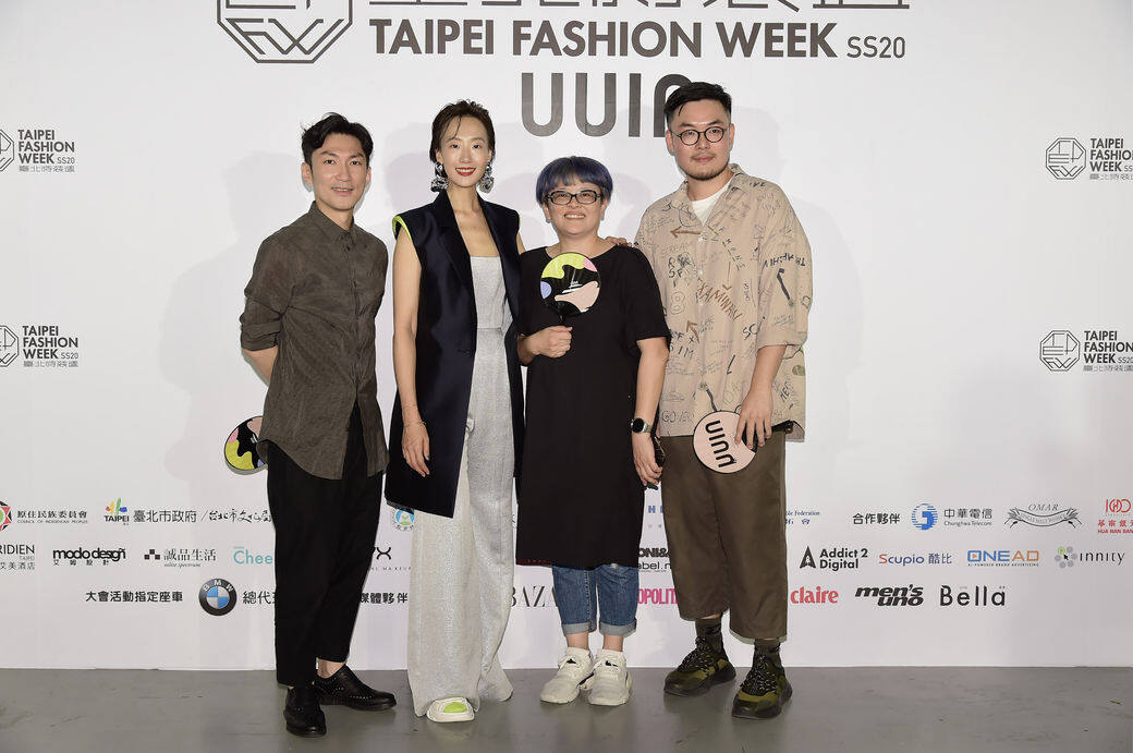 無論設計、合作單位、造型妝容,也如此一絲不苟地安排,難怪系列會有如此 無論設計、合作單位、造型妝容,也如此一絲不苟地安排,難怪系列會有如此