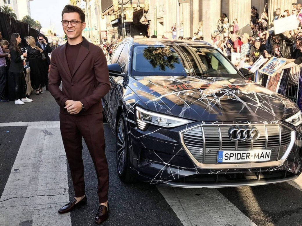 身高 173cm 的 Tom Holland,雖然相對於一般外國男生來說不算高,但很懂得利用一 身高 173cm 的 Tom Holland,雖然相對於一般外國男生來說不算高,但很懂得利用一