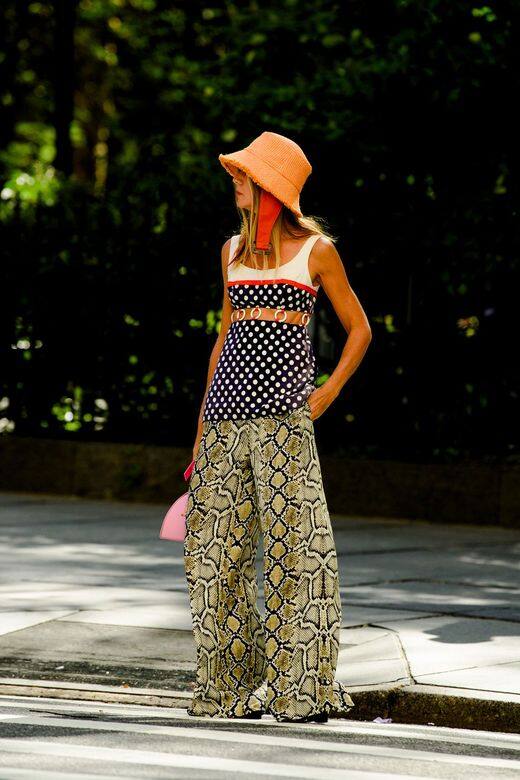 巧妙混搭動物印花Mix & Match with Animal Print:印花方面,Animal print的熱潮從未減退,百搭的黑 巧妙混搭動物印花Mix & Match with Animal Print:印花方面,Animal print的熱潮從未減退,百搭的黑