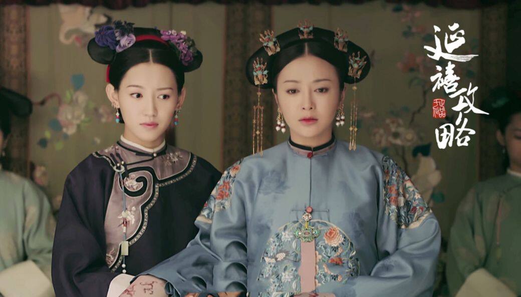 秦嵐透露她在劇中的每套服妝都是仿照清朝皇后服裝經人手刺繡而製