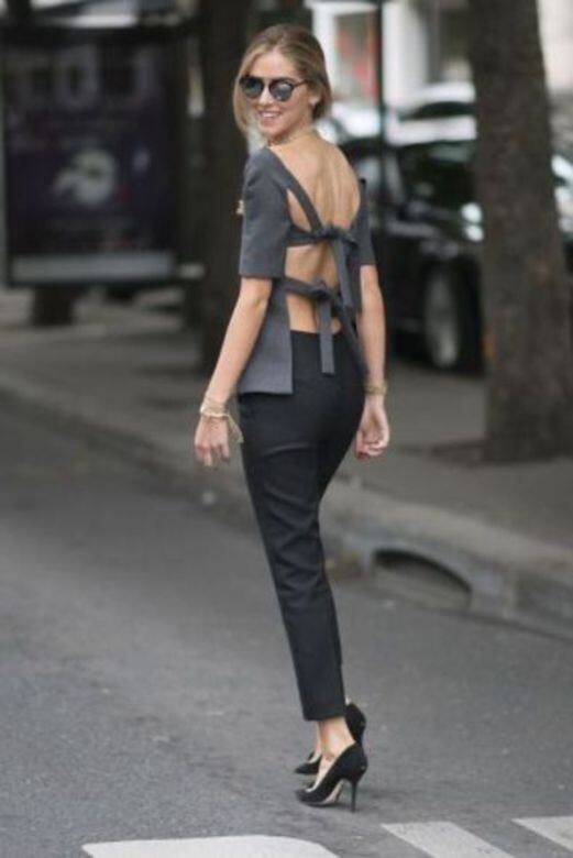 7. 西褲因為Céline的創作總監Phoebe Philo,西褲終於不只是辦公室裝束了。一條合 7. 西褲因為Céline的創作總監Phoebe Philo,西褲終於不只是辦公室裝束了。一條合