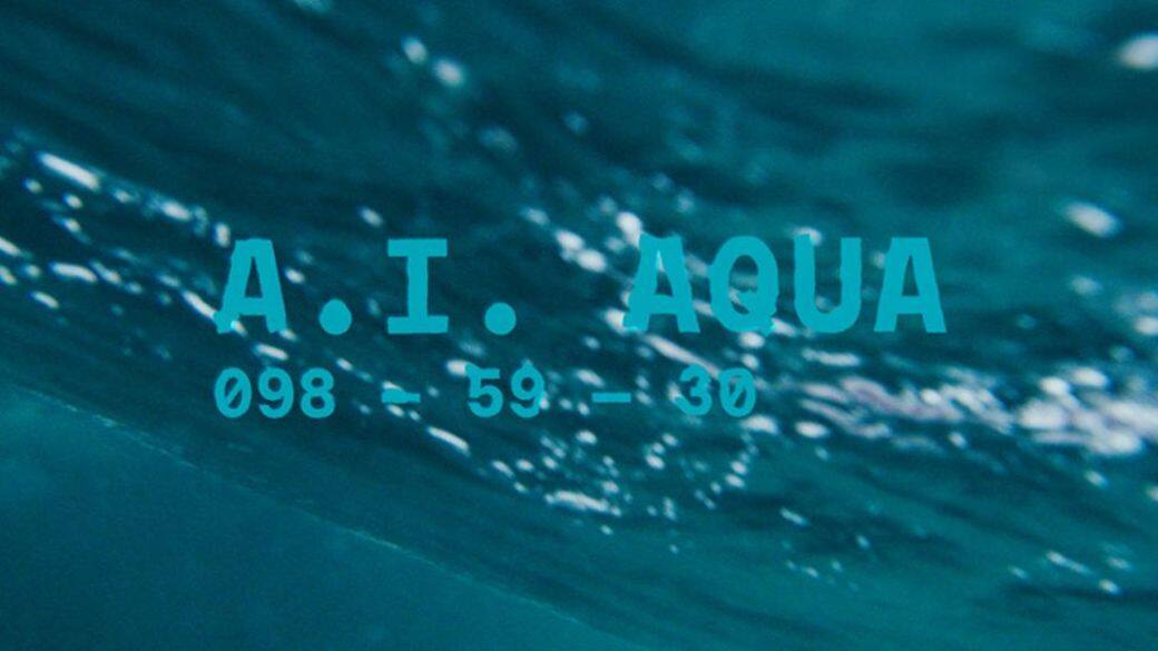 「人工智慧水藍」（A.I. Aqua）有著海洋般的寧靜與遼闊，比起單純的「水藍色」更增