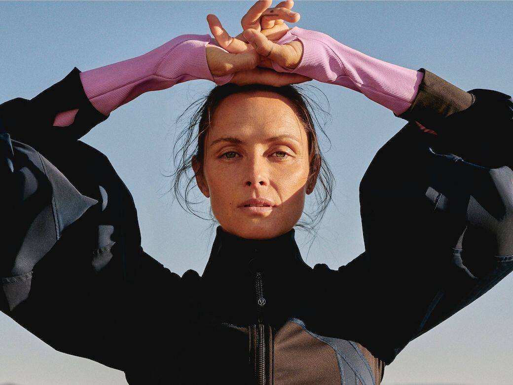 Roksanda與Lululemon首度聯乘 創出注滿色彩拼接與功能性的運動服飾 Roksanda與Lululemon首度聯乘 創出注滿色彩拼接與功能性的運動服飾