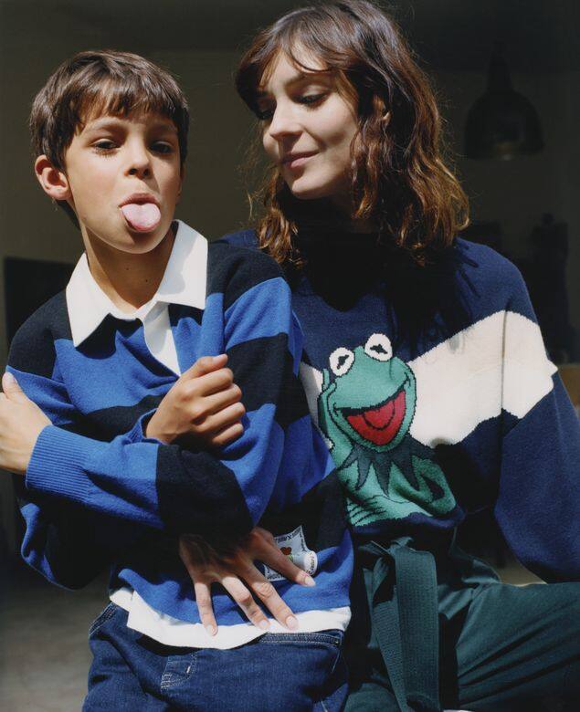 Sandro 捕捉了 Kermit 最經典搞笑的樣子放進衛衣 Sandro 捕捉了 Kermit 最經典搞笑的樣子放進衛衣