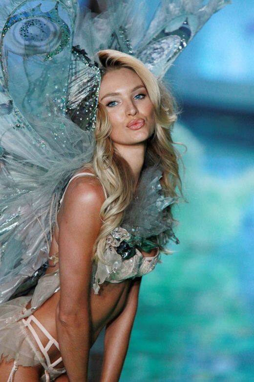 早在2010年簽約成為Victoria’s Secret Angel的Candice Swanepoel於今年6月誕下第二位兒子,她的fans 早在2010年簽約成為Victoria’s Secret Angel的Candice Swanepoel於今年6月誕下第二位兒子,她的fans
