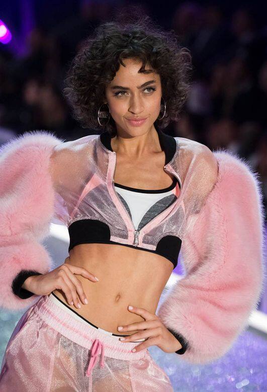 47. Alanna Arrington擁有一頭短髦髮的Alanna Arrington再一次入選Victoria’s Secret時裝騷。 47. Alanna Arrington擁有一頭短髦髮的Alanna Arrington再一次入選Victoria’s Secret時裝騷。