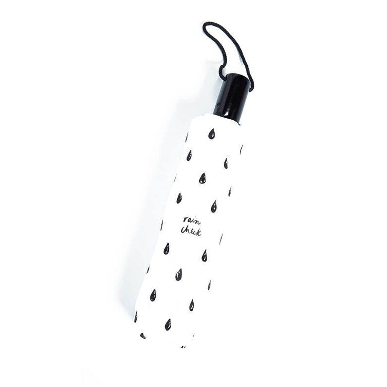 8. 雨點圖案縮骨遮(Kate Spade, available at Shopbop) 8. 雨點圖案縮骨遮(Kate Spade, available at Shopbop)