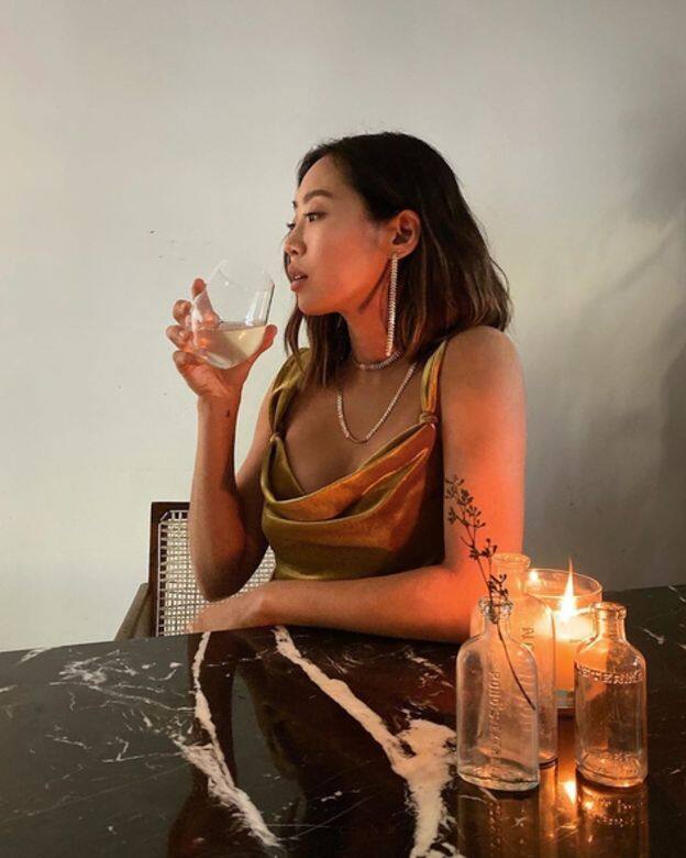 大胸女生是否就跟吊帶背心絕緣呢?當然不是!只要在挑選時刻意選擇粗 大胸女生是否就跟吊帶背心絕緣呢?當然不是!只要在挑選時刻意選擇粗