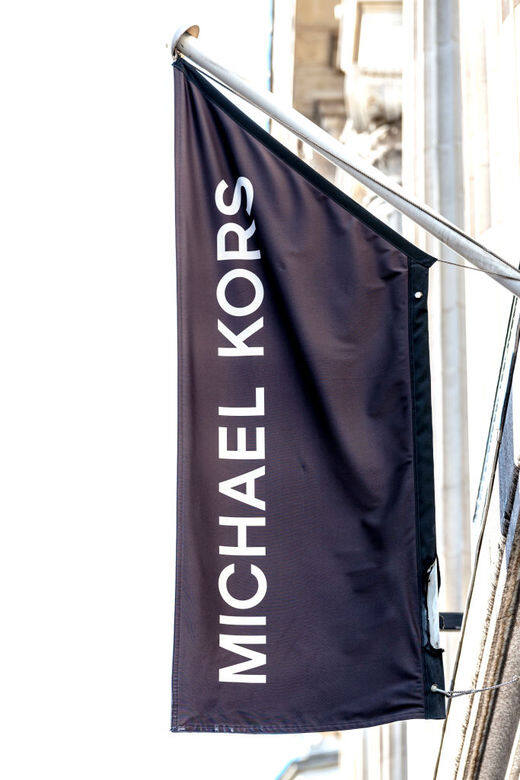 Michael Kors先生近日宣布,品牌將離開傳統時裝周時間表,意味多月後快將舉行 Michael Kors先生近日宣布,品牌將離開傳統時裝周時間表,意味多月後快將舉行