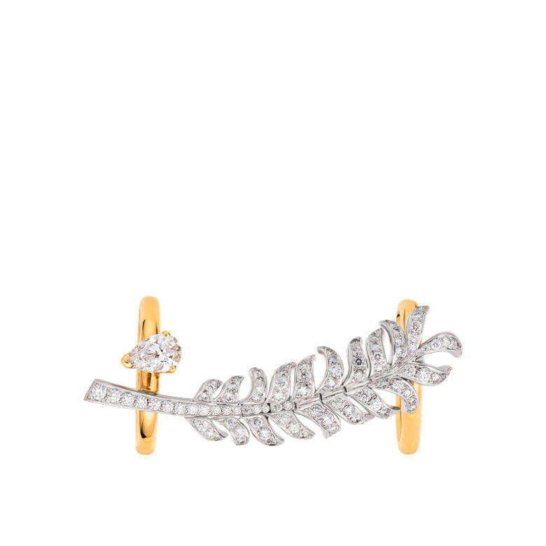 Chanel Plume de Chanel鑽石18K白金戒指18K白金與黃金，鑲嵌1顆重約0.5克拉梨